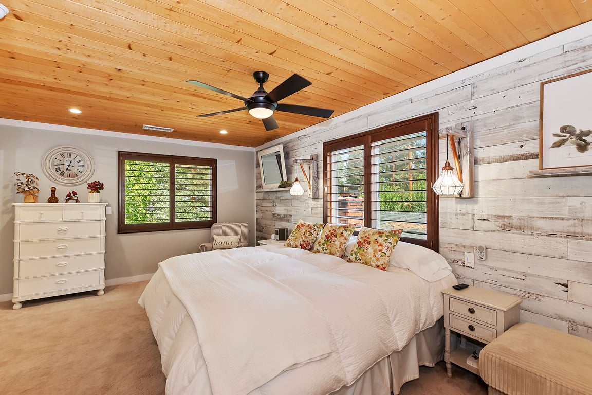 Cabin Image 30