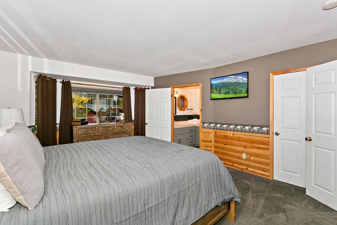 Cabin Image 16