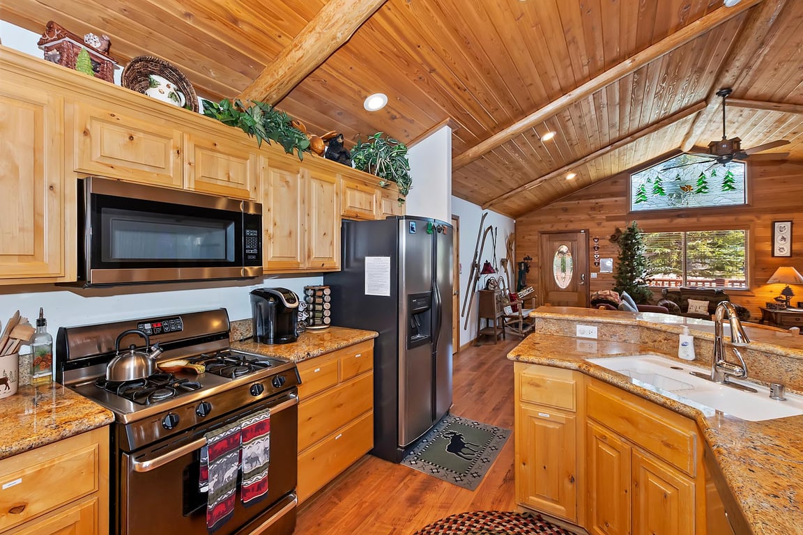 Cabin Image 10