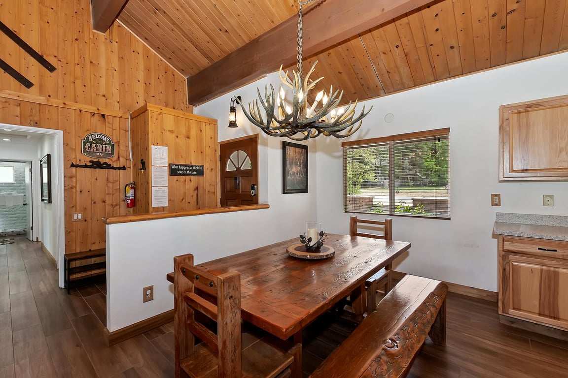 Cabin Image 10