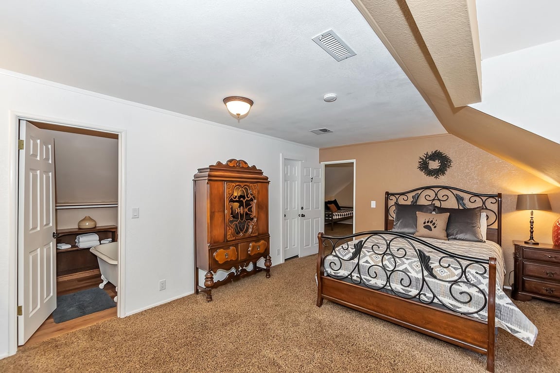 Cabin Image 41
