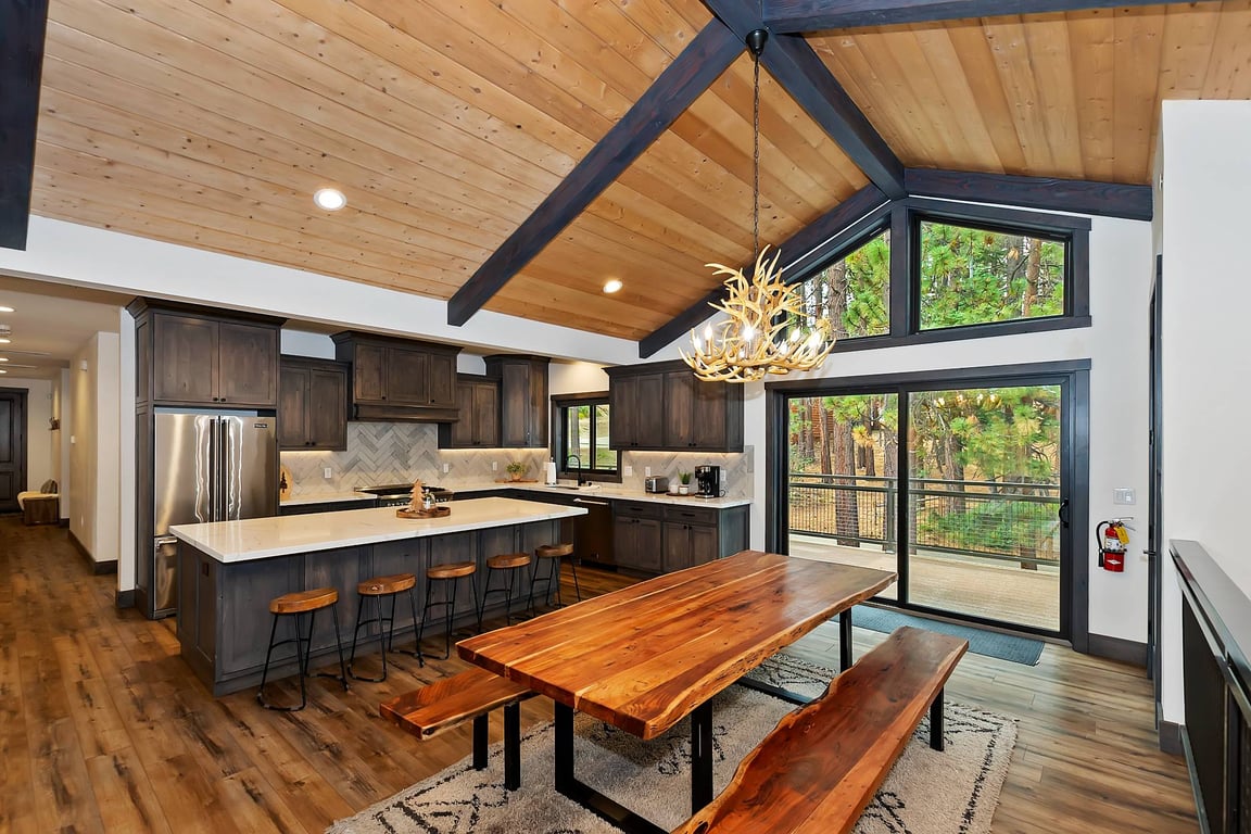 Cabin Image 13