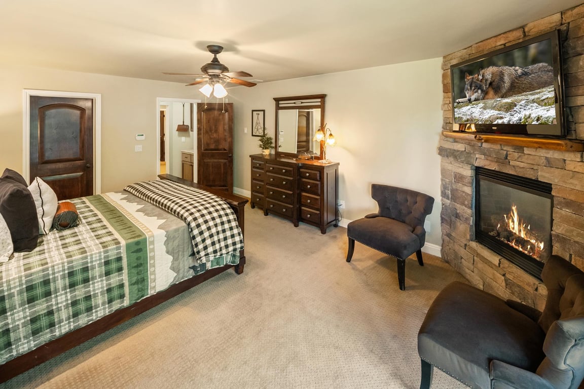 Cabin Image 65