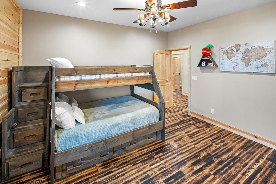 Cabin Image 51