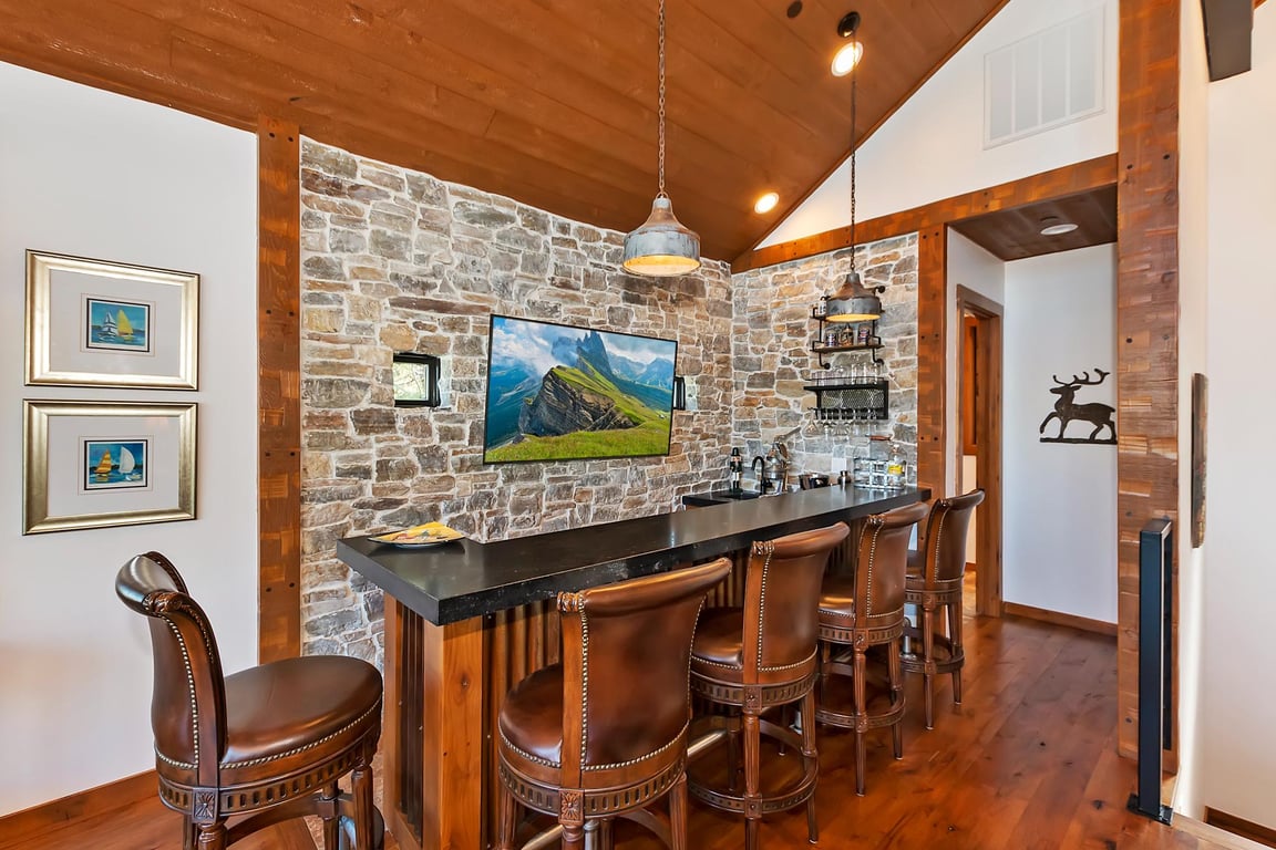Cabin Image 19