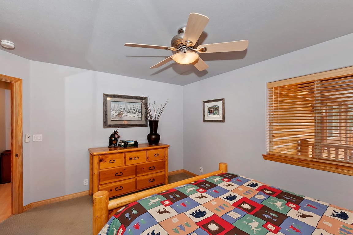 Cabin Image 30