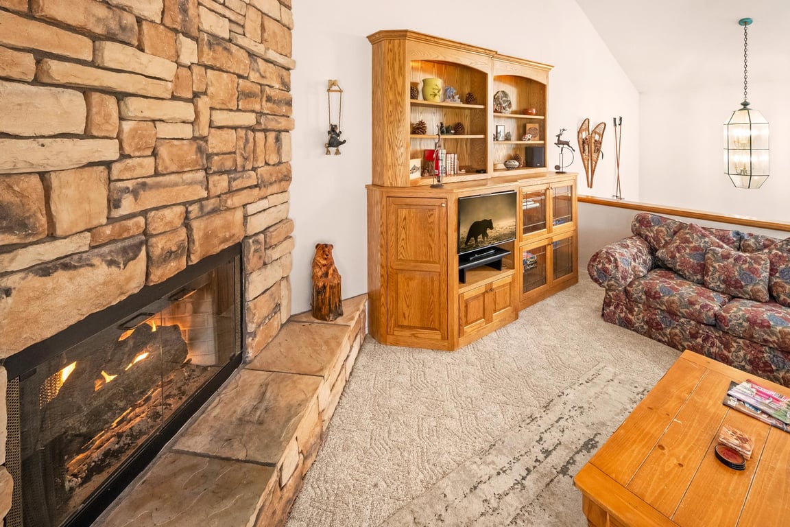Cabin Image 12