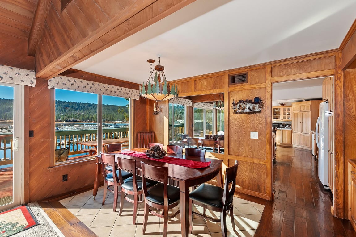 Cabin Image 12