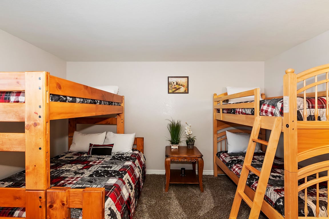 Cabin Image 19