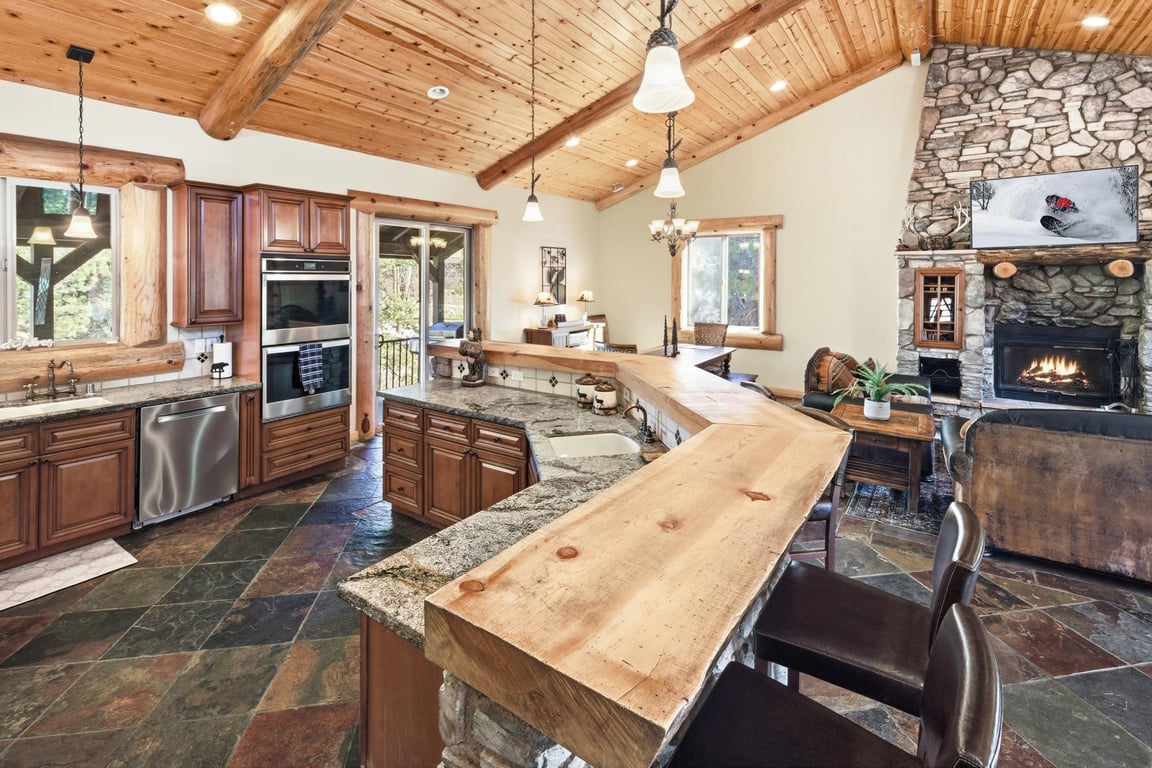 Cabin Image 14