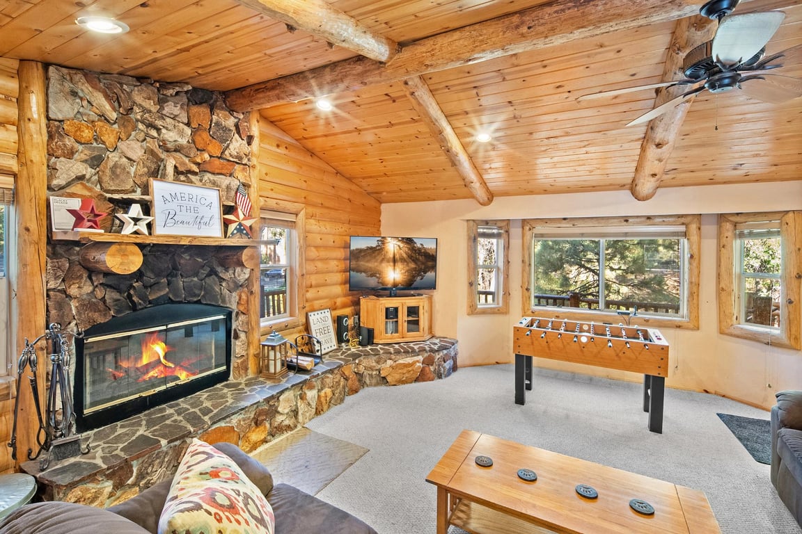 Cabin Image 12