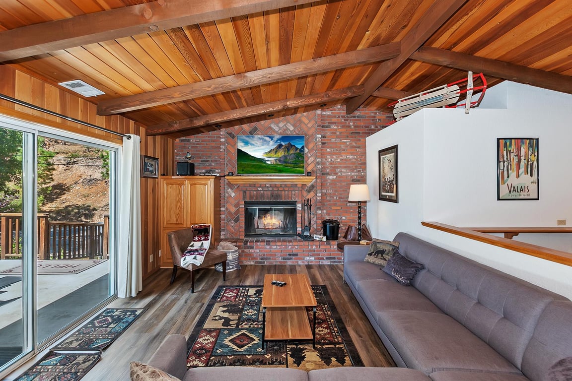 Cabin Image 8
