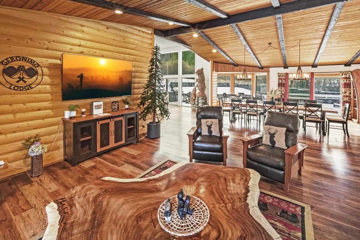 Cabin Image 11