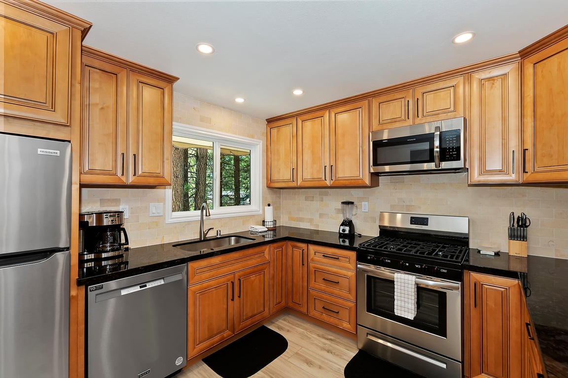 Big Bear Cabin - SugarBearyRetreat - 0003