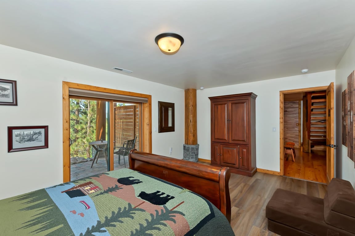 Cabin Image 17
