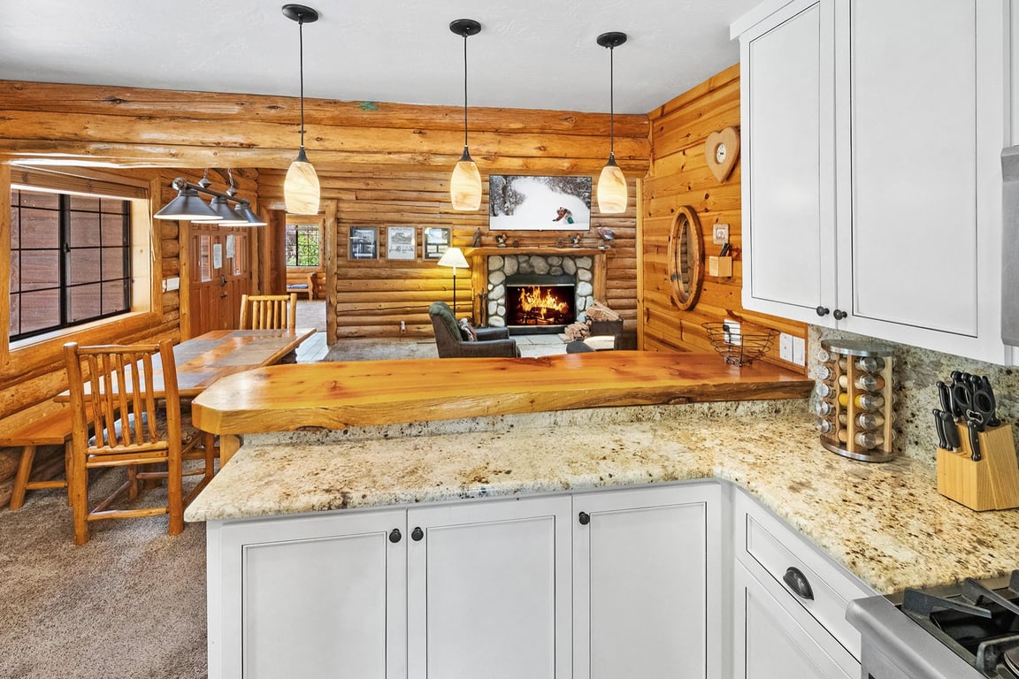 Cabin Image 16