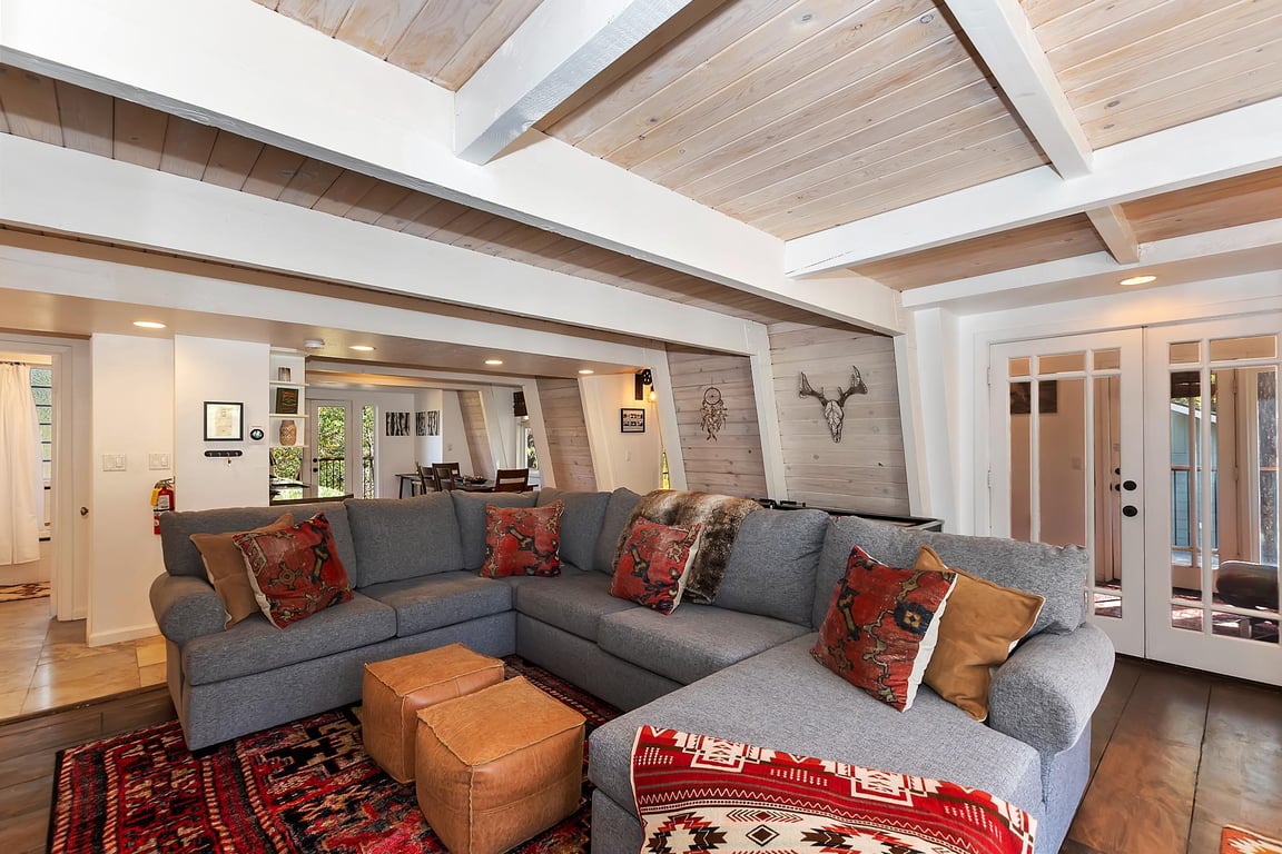 Cabin Image 11