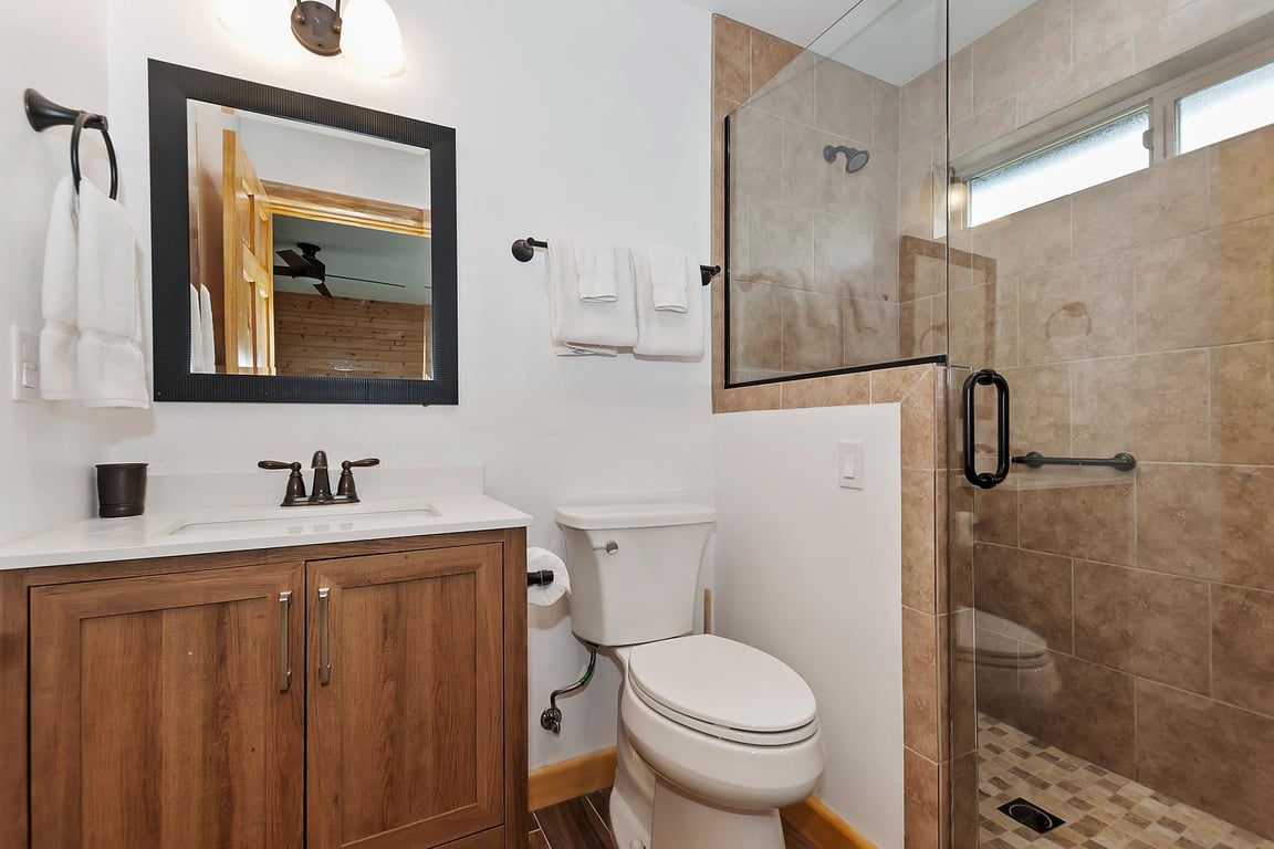 Cabin Image 37