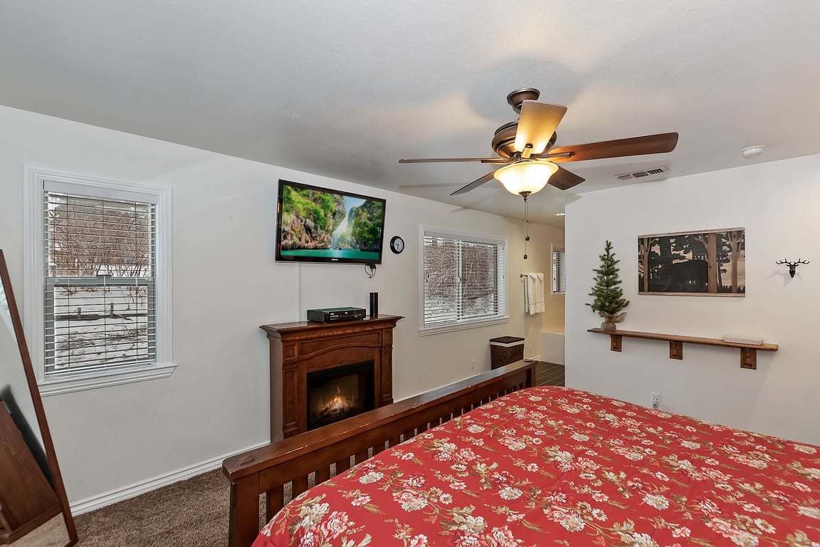 Cabin Image 14