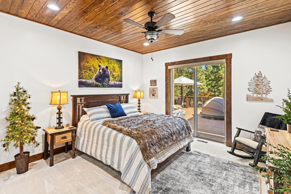 Cabin Image 38