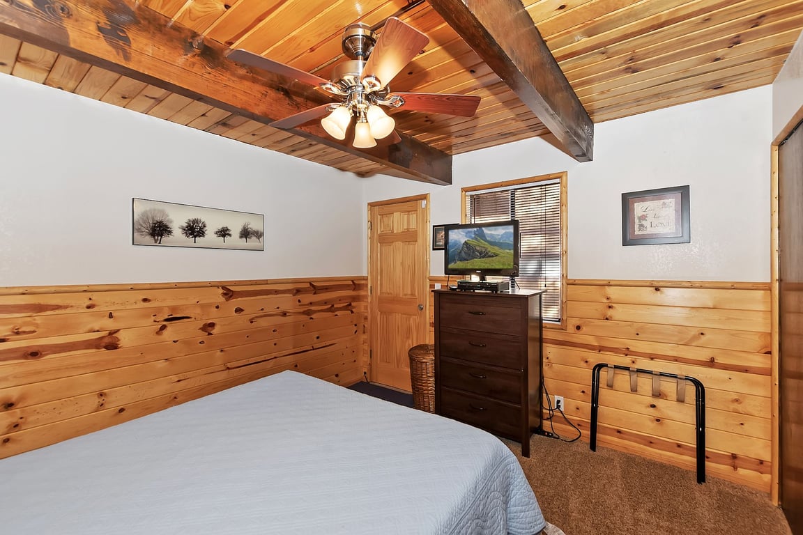 Cabin Image 13