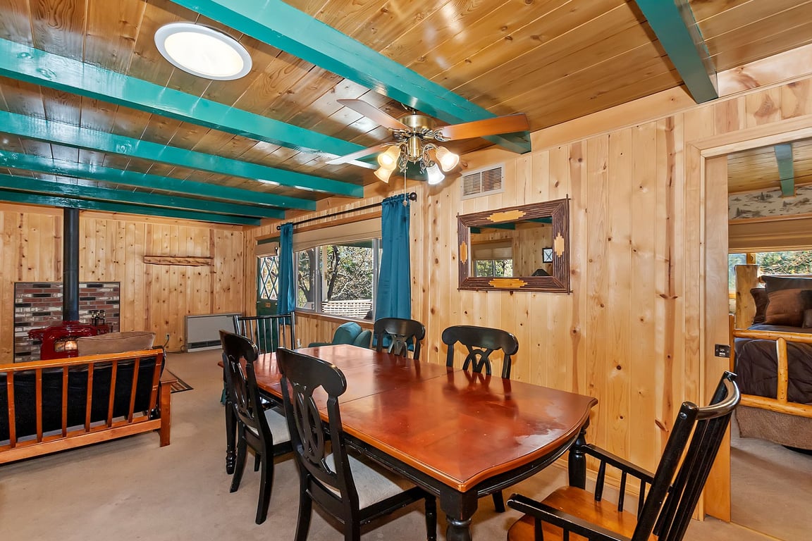 Big Bear Cabin - RightatHome - 0003