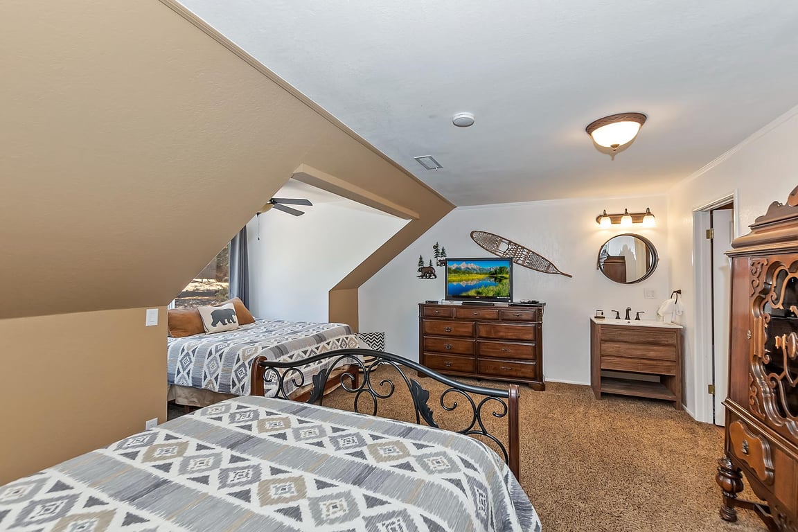 Cabin Image 37