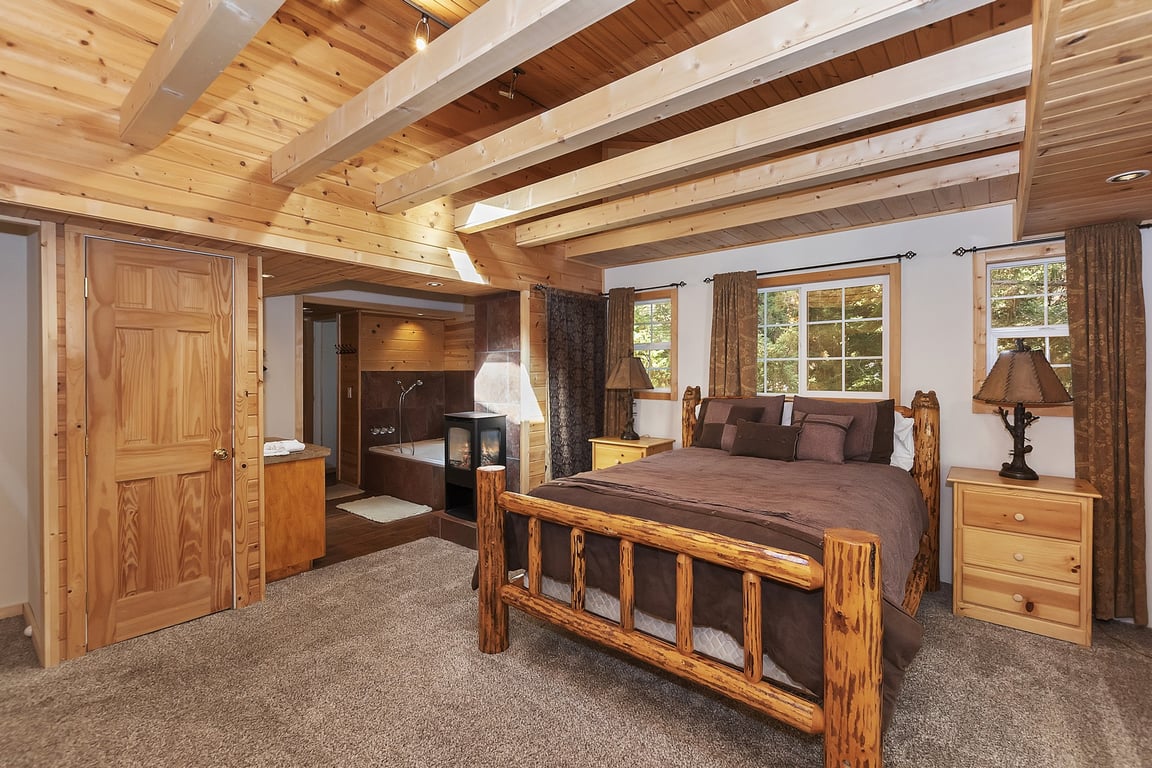 Cabin Image 17