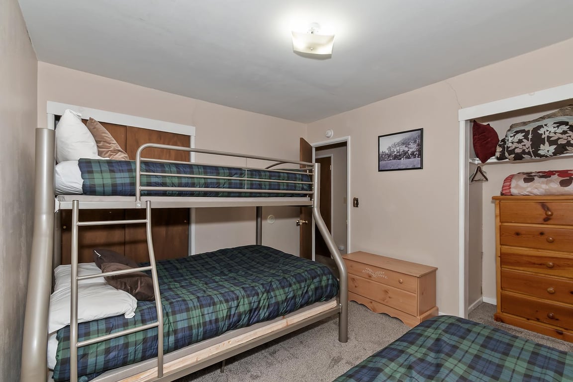 Cabin Image 26