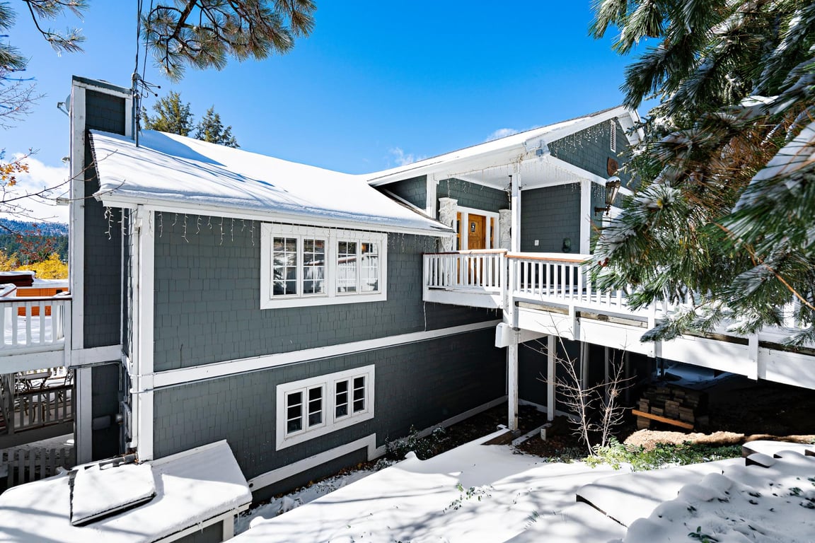 Cabin Image 6