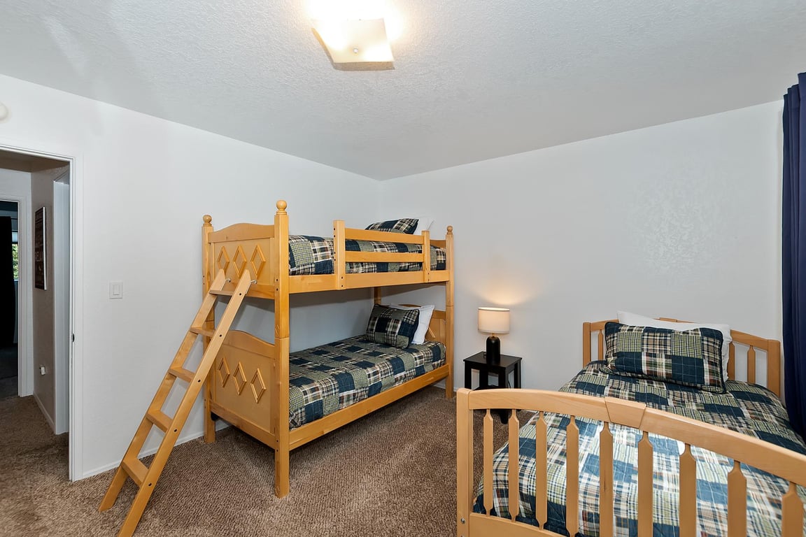 Cabin Image 22