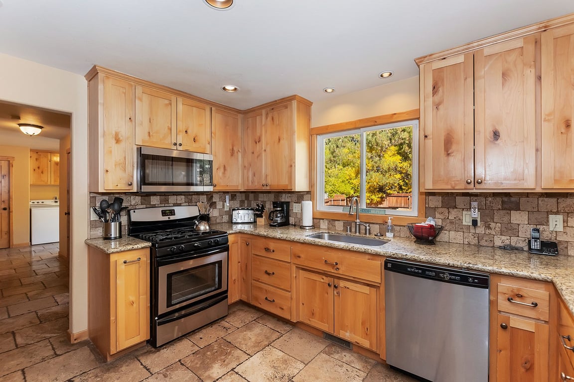 Cabin Image 10