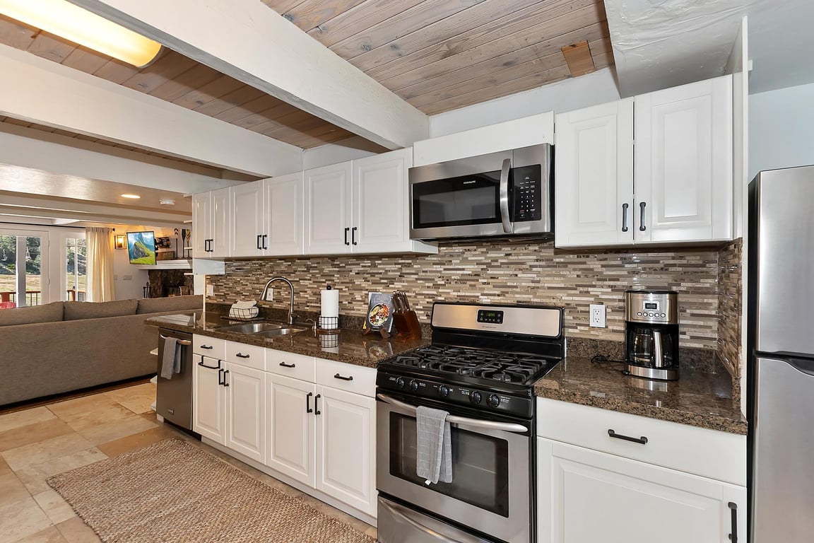 Cabin Image 15
