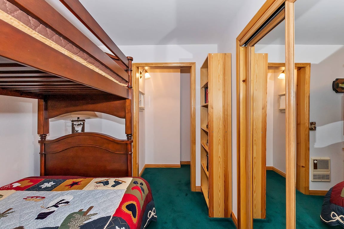 Cabin Image 29