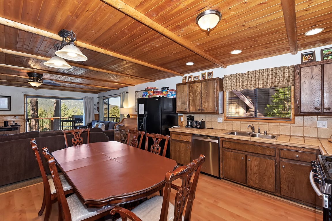 Cabin Image 9