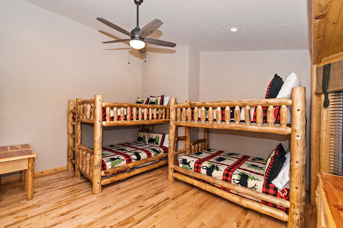 Cabin Image 34