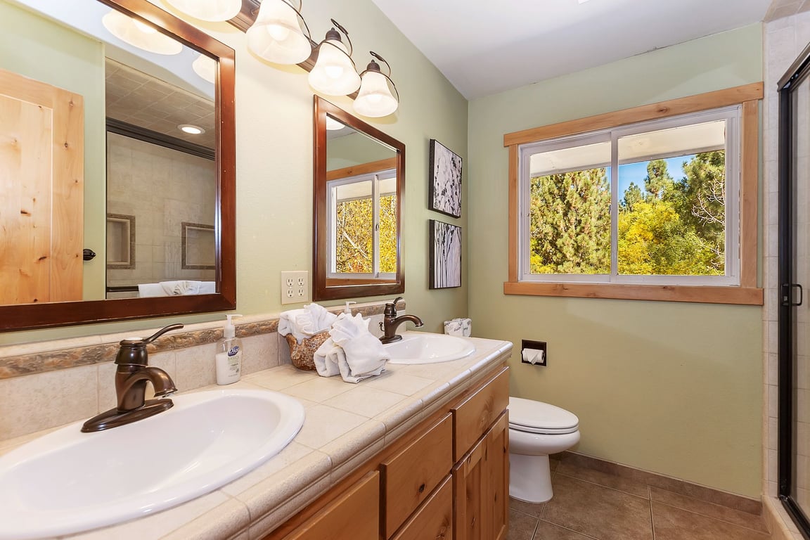 Cabin Image 19