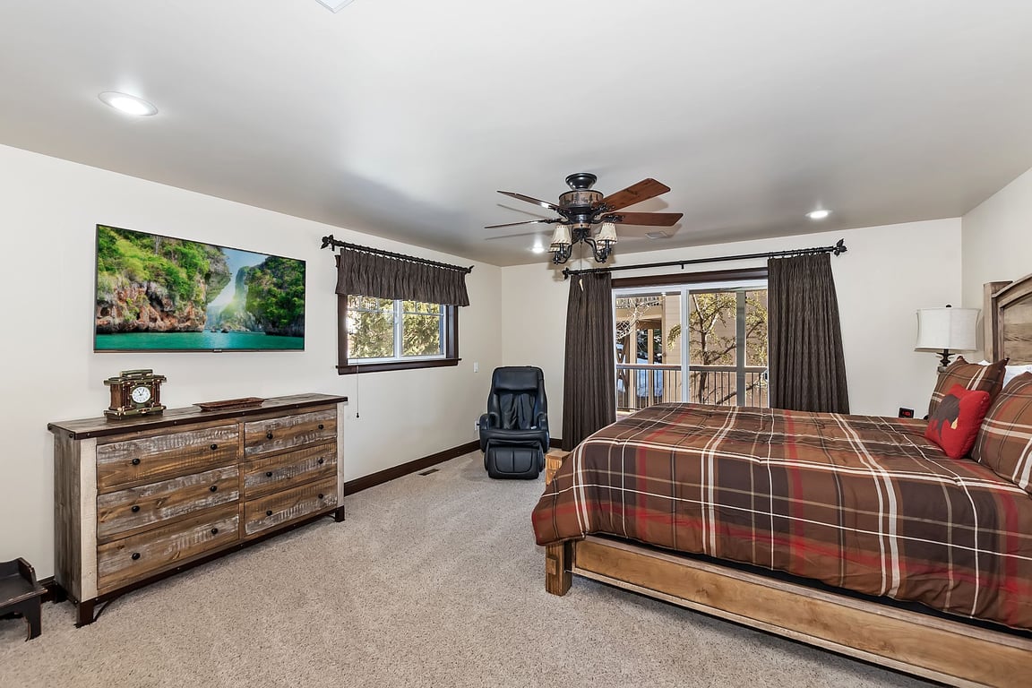 Cabin Image 32