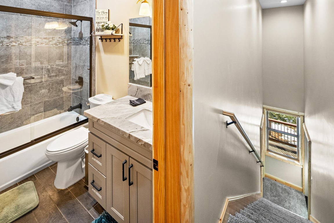 Cabin Image 54