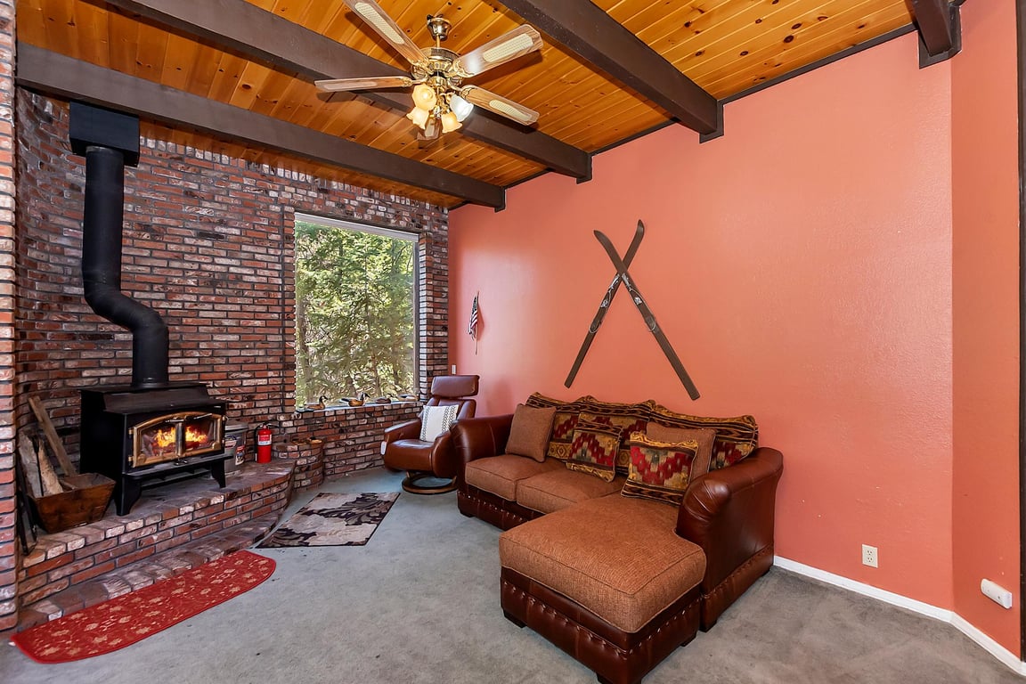 Cabin Image 8