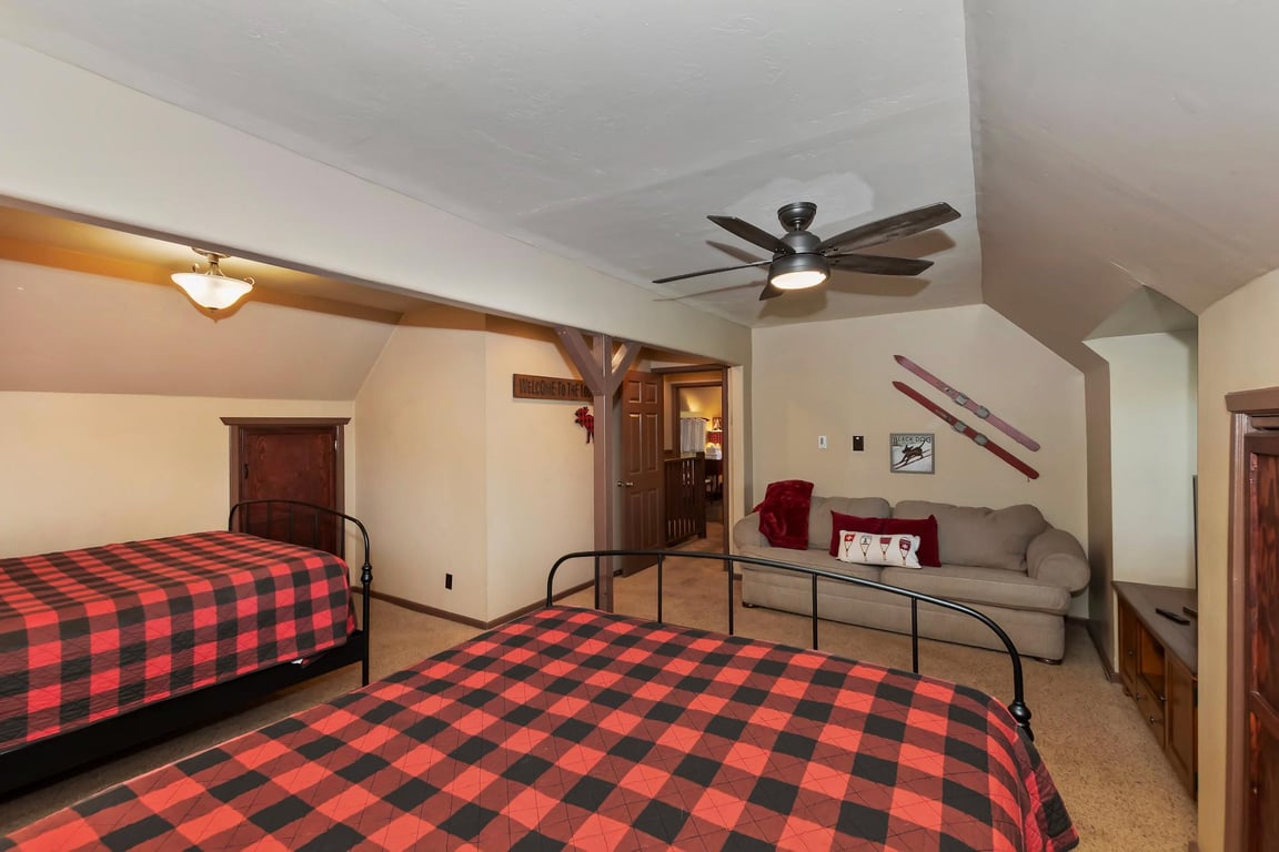 Cabin Image 29