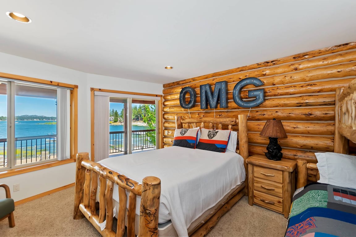 Cabin Image 40