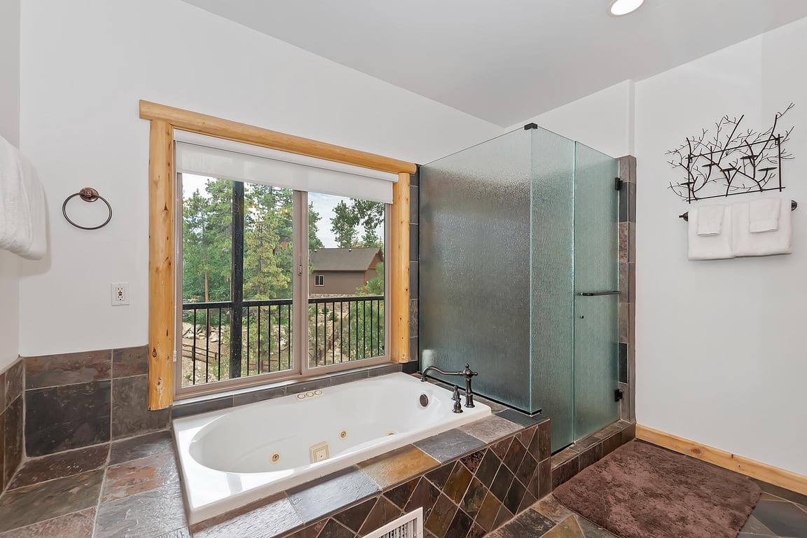 Cabin Image 22