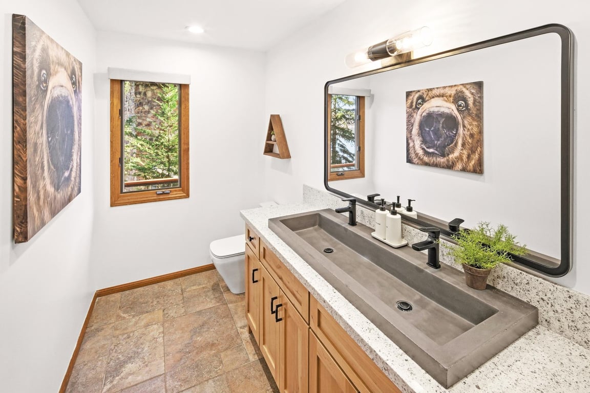Cabin Image 36