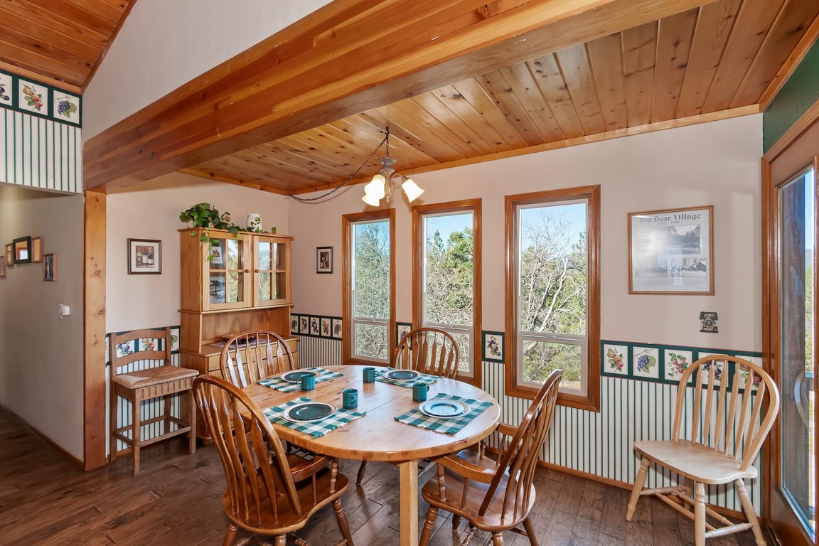Cabin Image 11