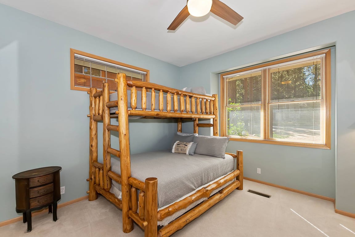 Cabin Image 23