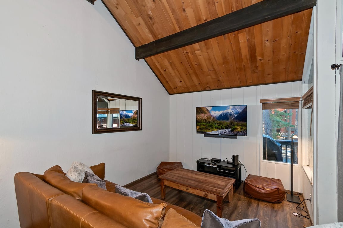 Cabin Image 6