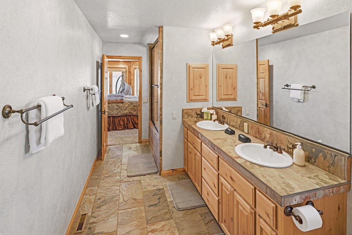 Cabin Image 54
