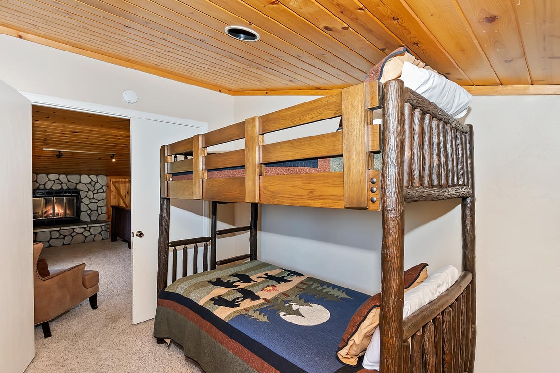 Cabin Image 27