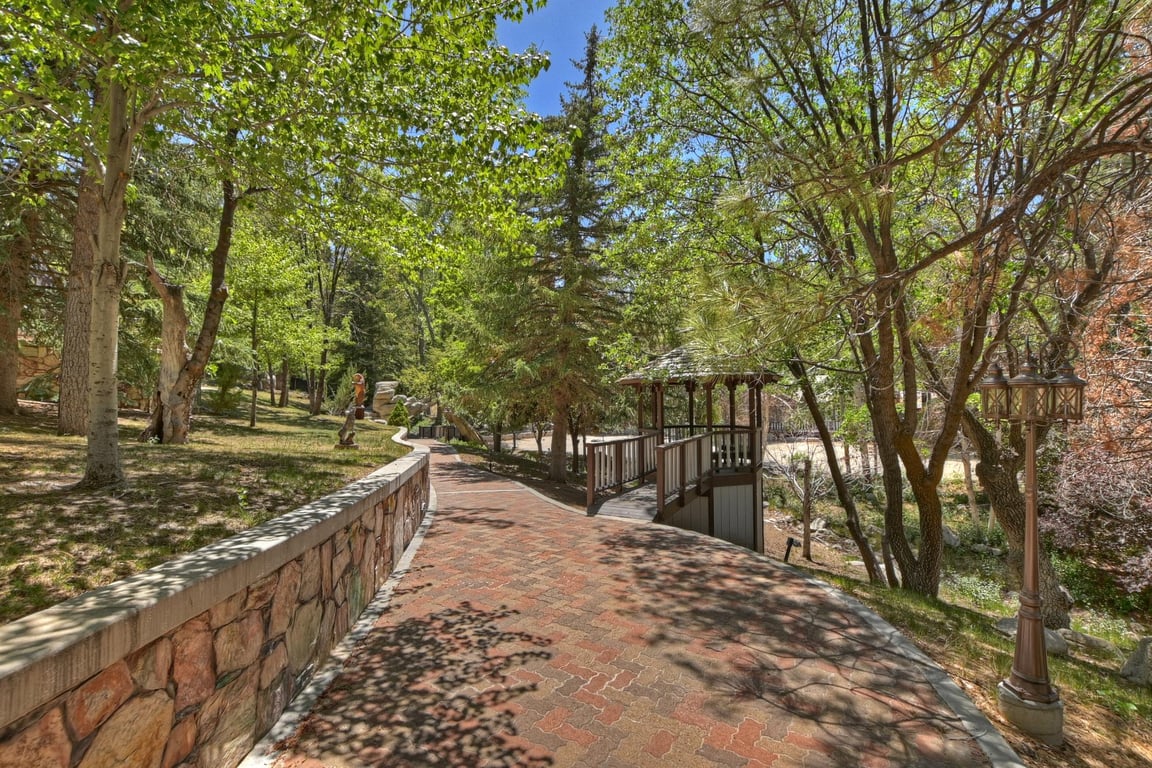 Cabin Image 87